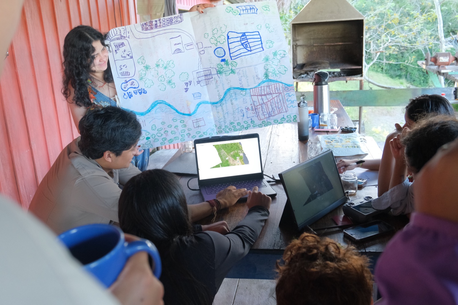 Community fieldwork for nature stewardship